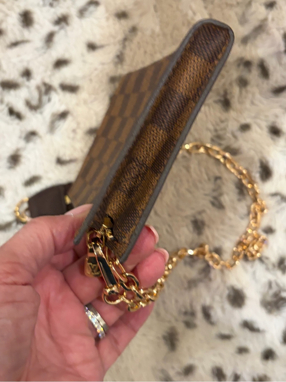 Louis Vuitton Brown Damier Ebene Bag with Gold Hardware and unbranded chain - Picture 6 of 14